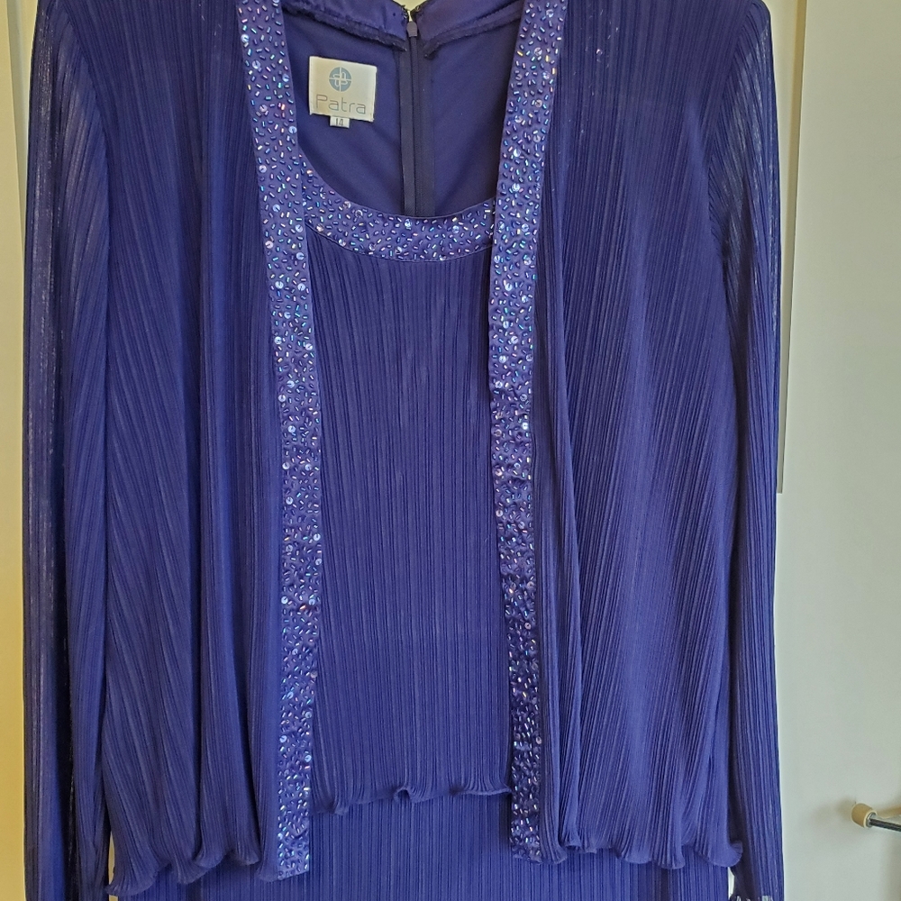 Dress - Picture 3 of 6